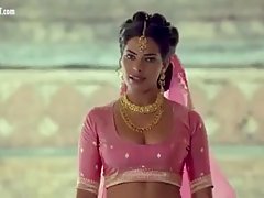 Beautiful Indian woman had a steamy sex affair with a man who is not her husband