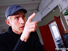 Brunette, Valentina Bianco got fucked in the ass and started screaming from pleasure while cumming